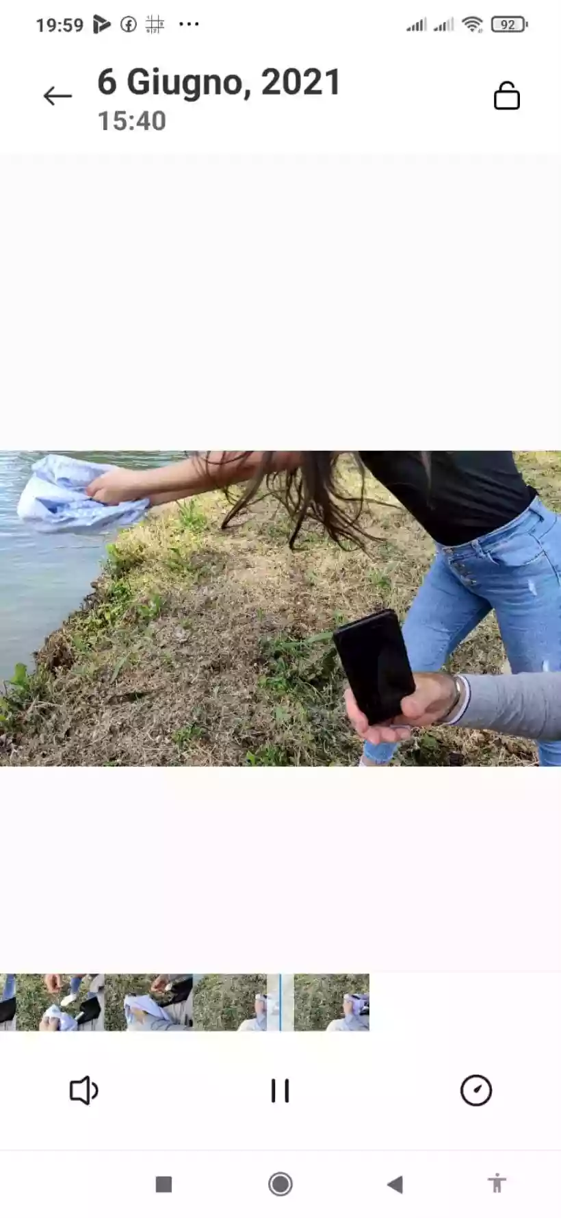 Ingrandisci questa immagine