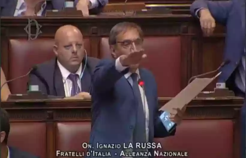 Ingrandisci questa immagine