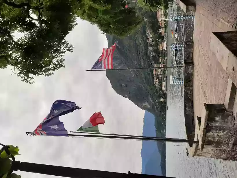 Ingrandisci questa immagine