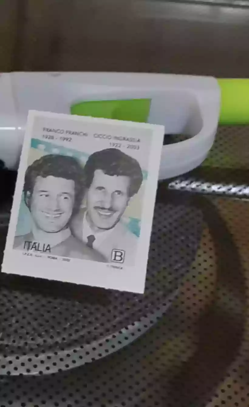 Ingrandisci questa immagine