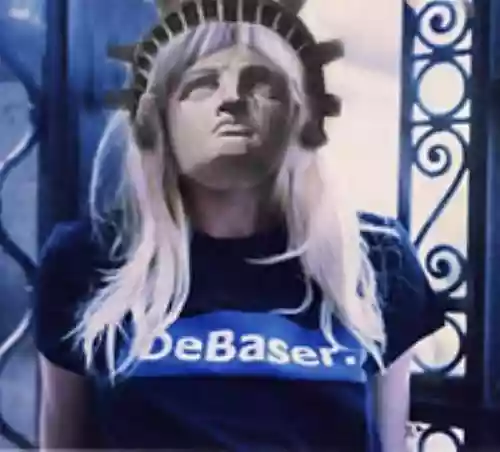 Liberty Enlightening The World indossa Classic